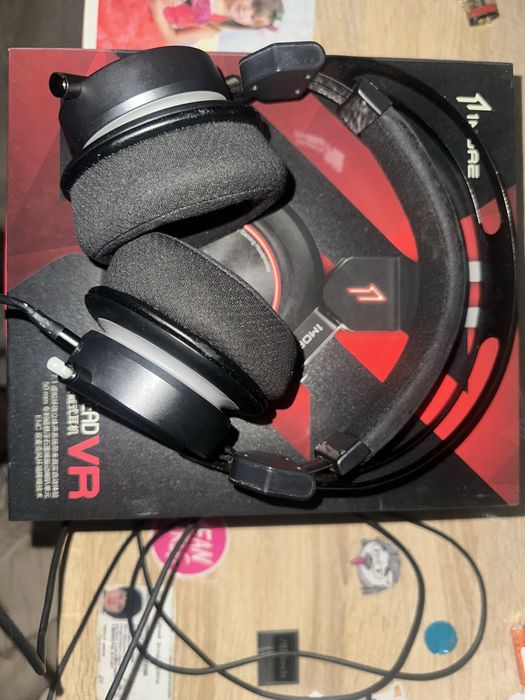 Игровые наушники