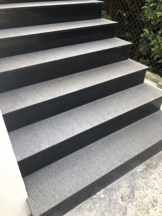 GRANIT G684 Black Pearl stopień kamienny płytka kamienna schody KRK