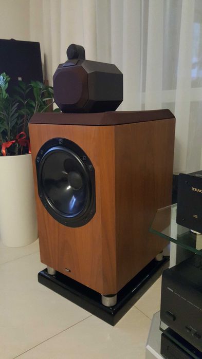 Kolumny głośniki Bowers & Wilkins 801 seria 80