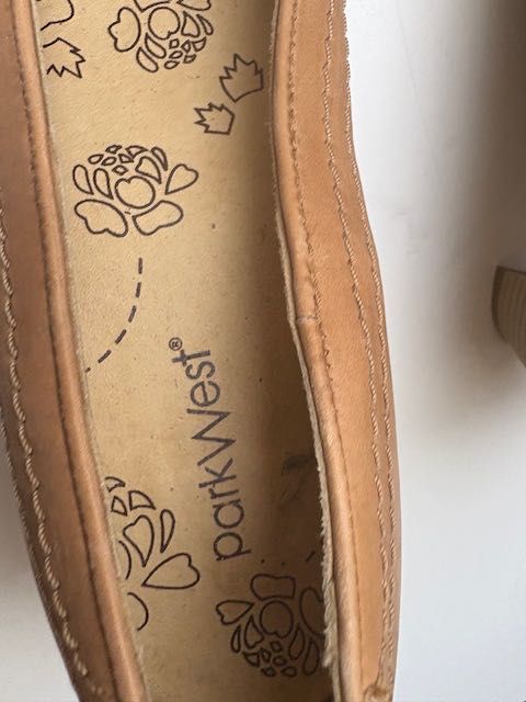 Czółenka  beżowe skóra naturalna  25,5cm
