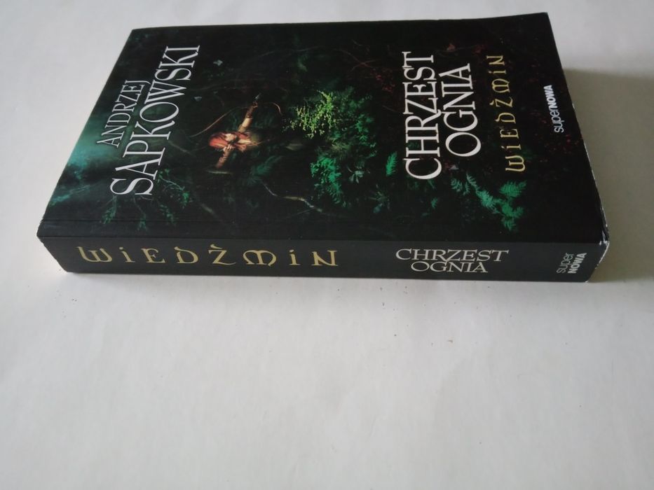 Andrzej Sapkowski Chrzest Ognia STAN BARDZO DOBRY !!!