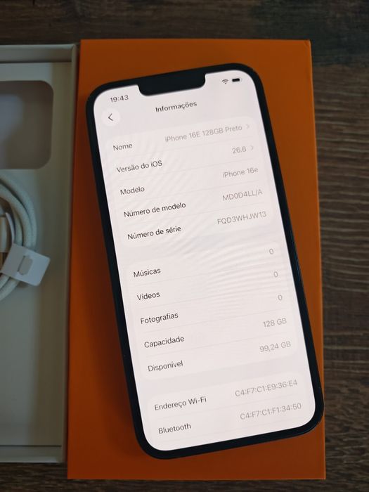 iPhone 16e 6.1" 128GB Preto Versão e-sim Bom estado Aceito Retomas
