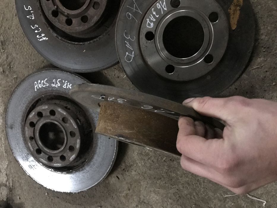 Тормознули диски передні задні 5*112 Volkswagen Passat b5 Audi a4 a6