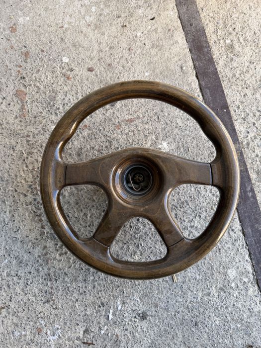 Деревʼяне кермо Mercedes W123 W126 руль
