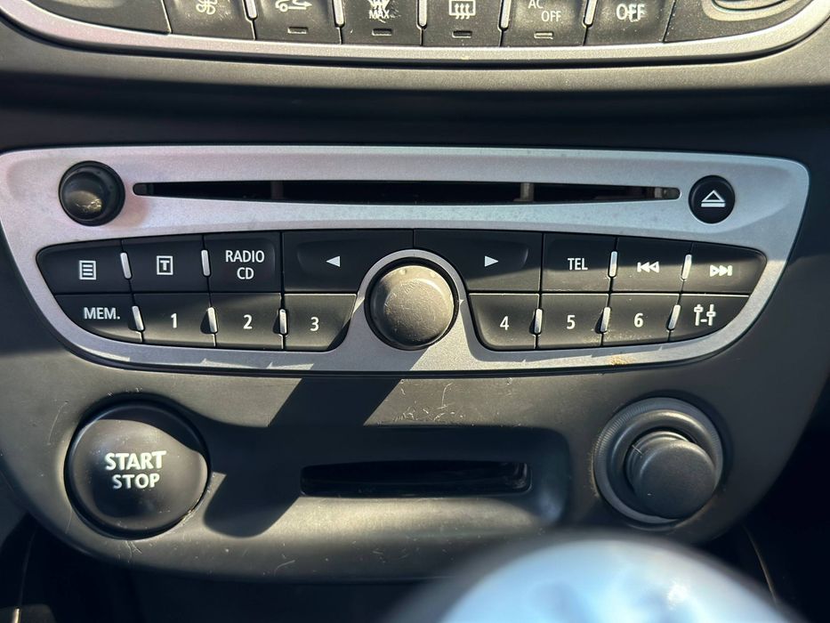 Renault Megan №4951 (ВНЕСОК від 10%) Альянс Авто Кривий Ріг