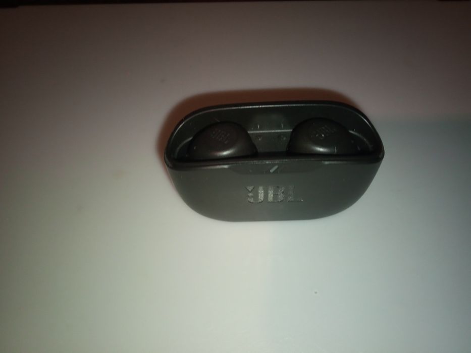 Рабочие блютуз наушники б.у