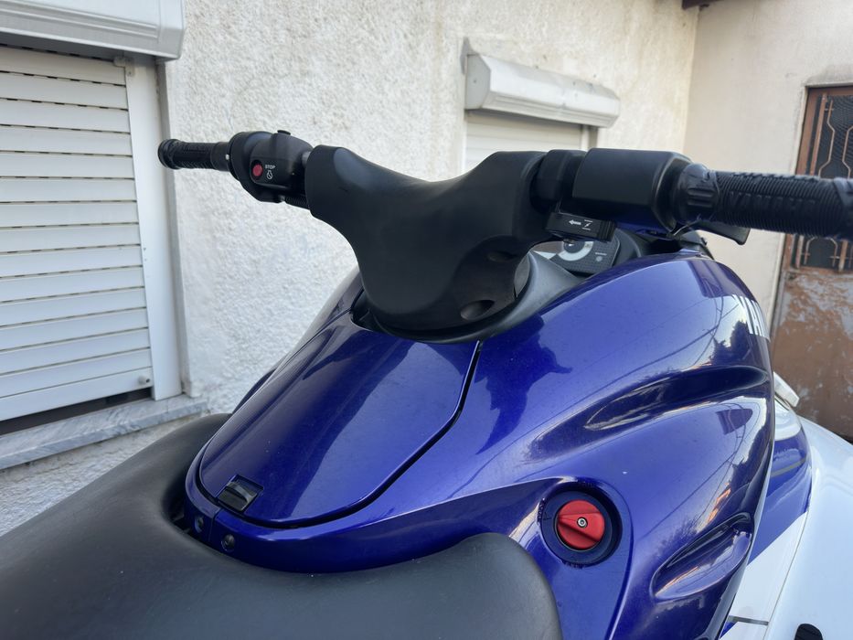 Yamaha GP800 R