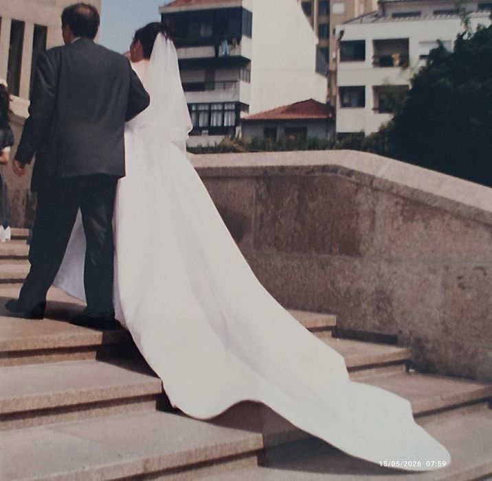 Vestido noiva com cauda