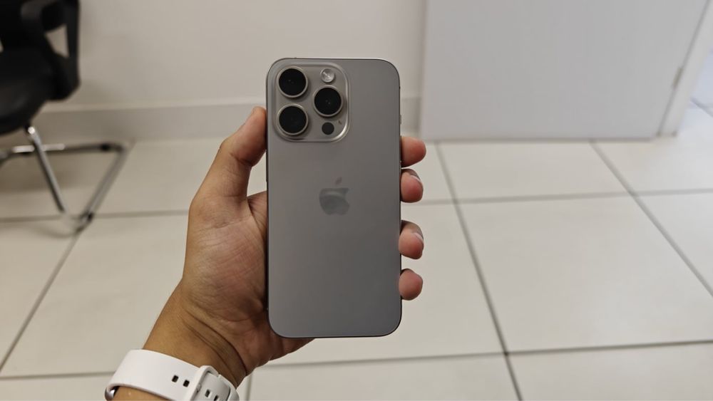 Iphone 15 pro como novo
