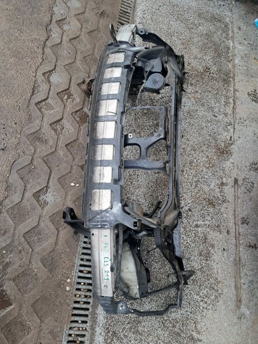 Pas przedni,belka mercedes cls w219