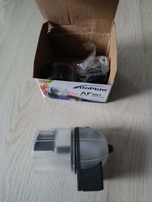 DoPhin AF-007 karmnik automatyczny dla ryb