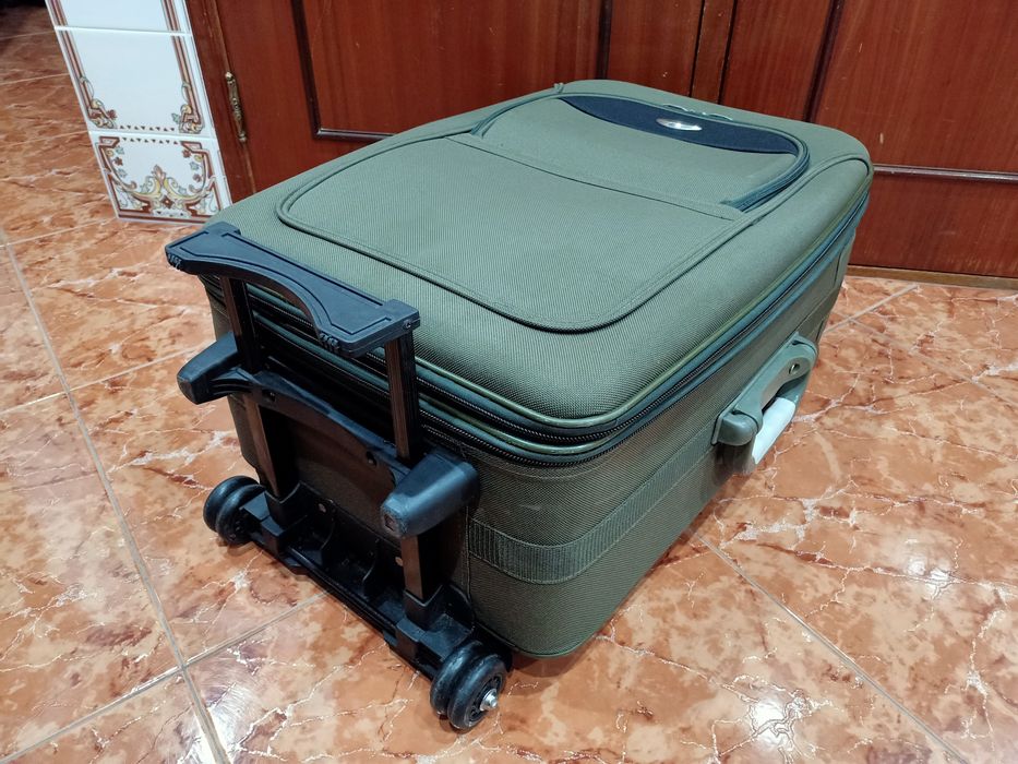 Mala malas de porão até 23 kg viagem casa quarto apartamento vivenda carro cozinha escritório gabinete.