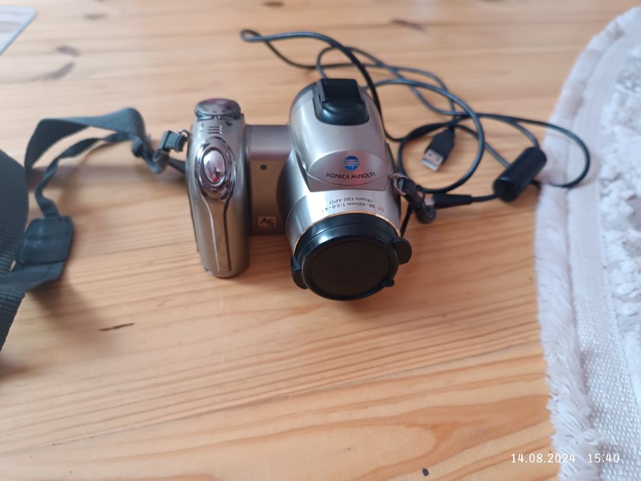 Фотоапарат Konika minolta dimage z6