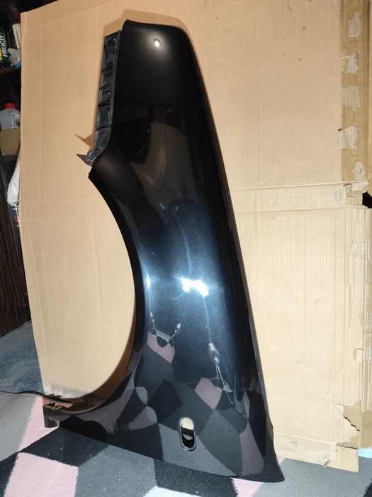 Błotniki Golf 4 IV Lewy Prawy LC9Z