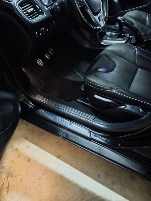 Volvo V40 R Design 2015