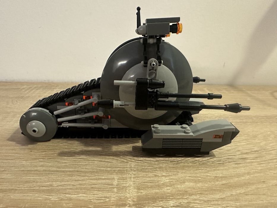 Lego Star Wars Corporate Aliiance Tank Droid 75015