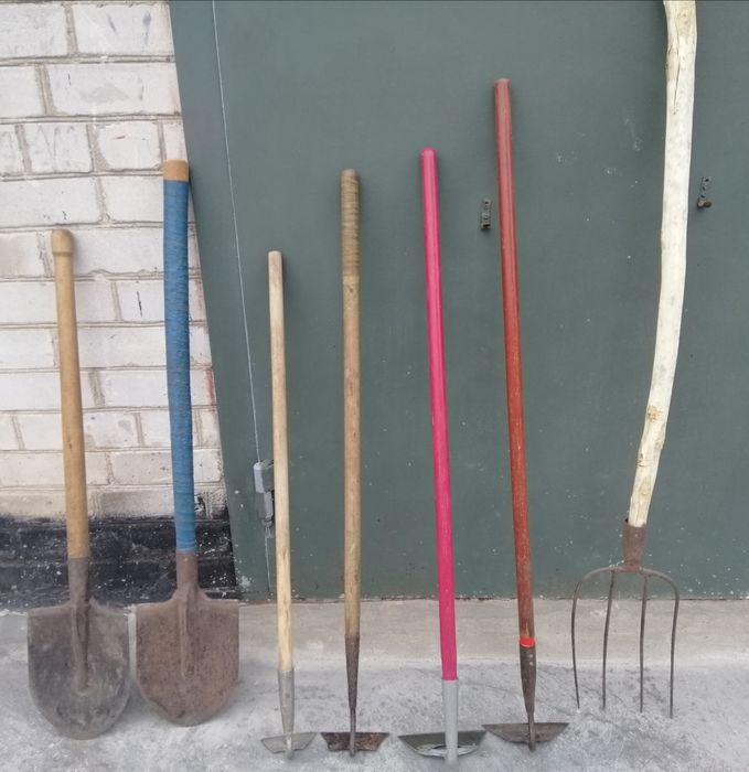 Лопаты, грабли, сапы, вила металлические