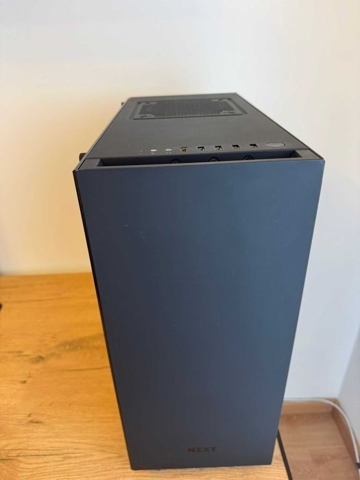PC Gaming Intel i5 7600k + GTX 1070