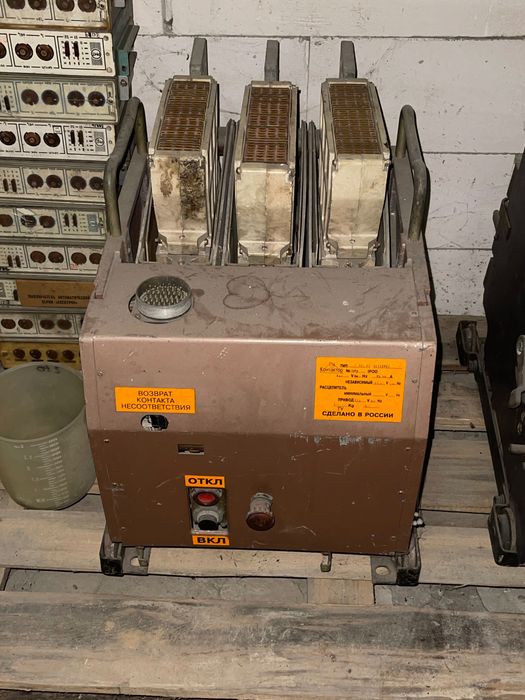 Вимикач Электрон э25 2500А  в наявностi 4 шт