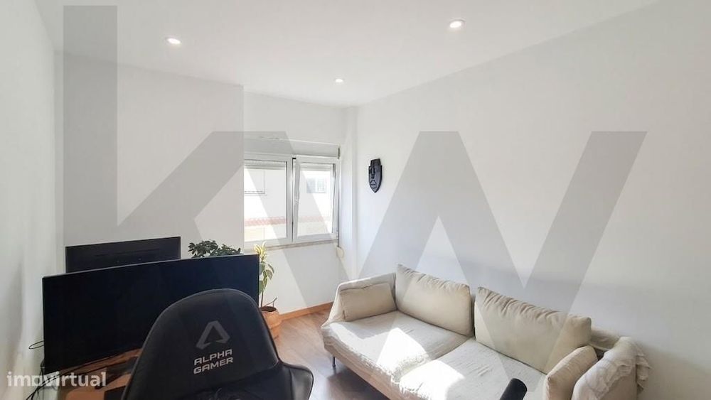 Apartamento T3 Remodelado | Estacionamento privativo | Centro da vila