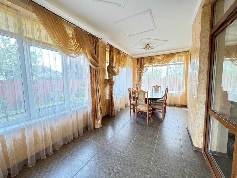 Продається Просторий Будинок з ремонтом, меблями