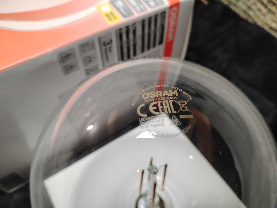 Лампа филаментная  светодиодная LED 7W 806lm 2700K E27 Эдисона OSRAM