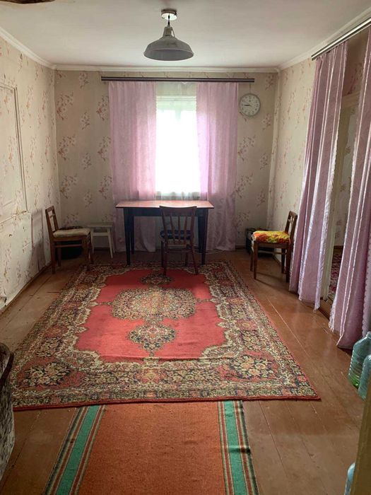 Продам Будинок біля річки в затишному районі   ( район Бровар)