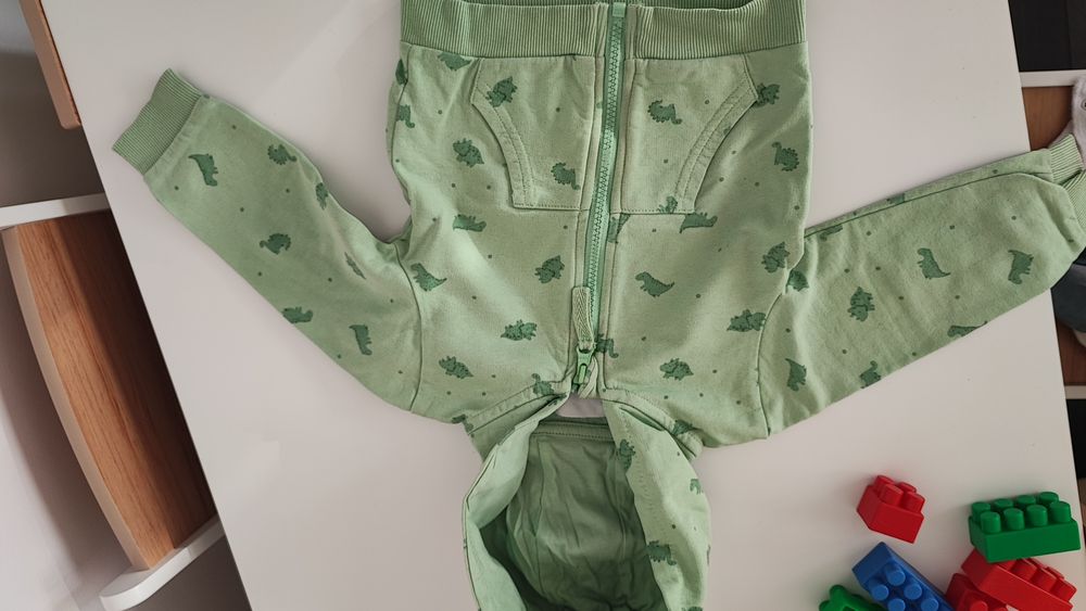 Bluzy na r 74 ,6 sztuk