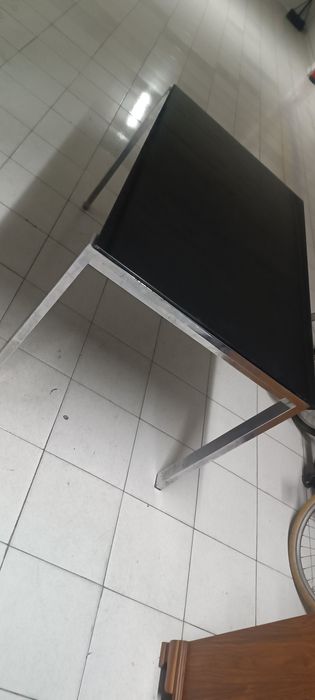 Mesa extensível tampo vidro preto