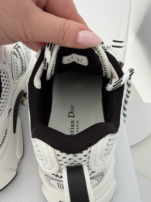 Кросівки Dior в наявності 36 37 38 39 40