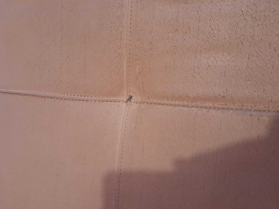 Sofá branco pérola