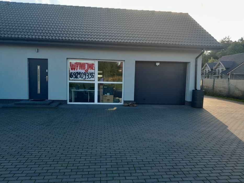 Garaż z pomieszczeniem wynajmę