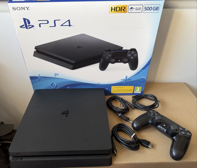 SONY PlayStation 4 Slim 500GB stan BDB - komplet