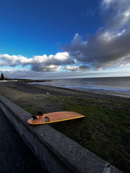 SURBOAD 7’4 Classic Bambu – Estável, Rápida e Perfeita para Evoluir