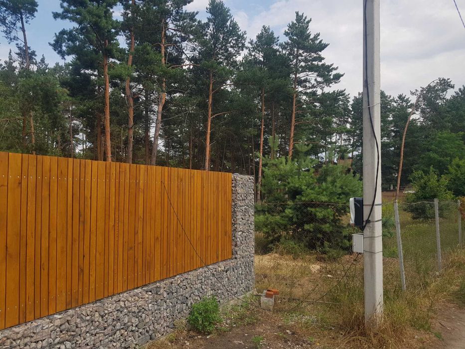 31 сот.Романків. Підгірці.Ліс,кутова ділянка під житлову забудову .