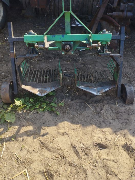 Продам картопле копалку