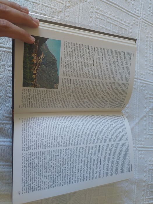 Enciclopedia Luso Brasileira de Cultura