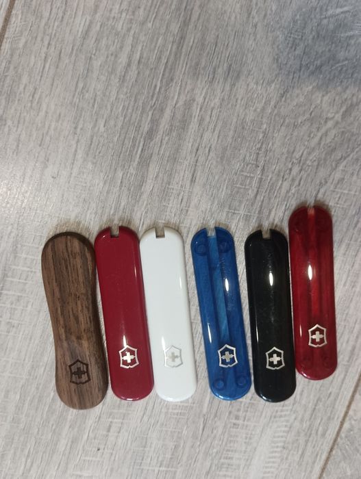 Victorinox швейцарський міні чемп  Рамблер кавалер