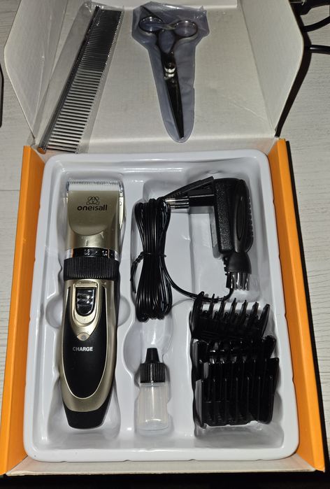 Акумуляторна машинка для грумінгу Oneisall P2