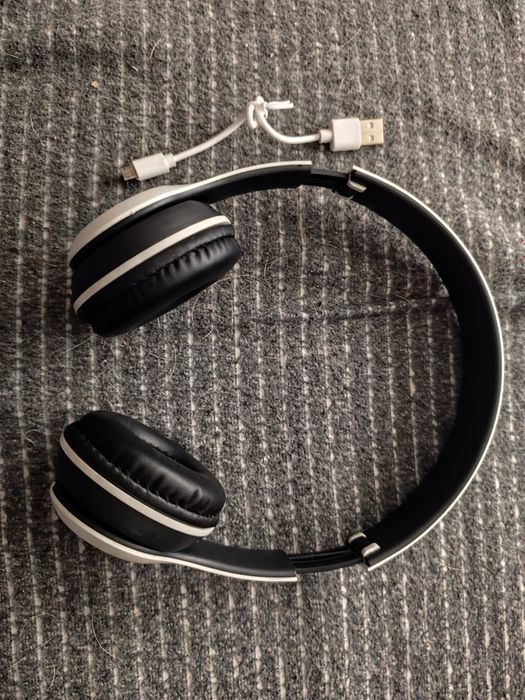 Słuchawki Bluetooth jak nowe