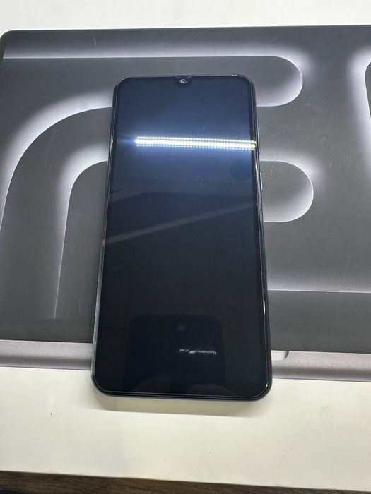 Б/У Samsung A30s 2/32gb в хорошому стані
