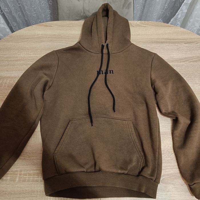 Продам батнік у хорошому стані  хлопчачий вік 13-14років