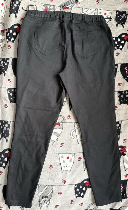 Nowe spodnie damskie czarne r. 46/48