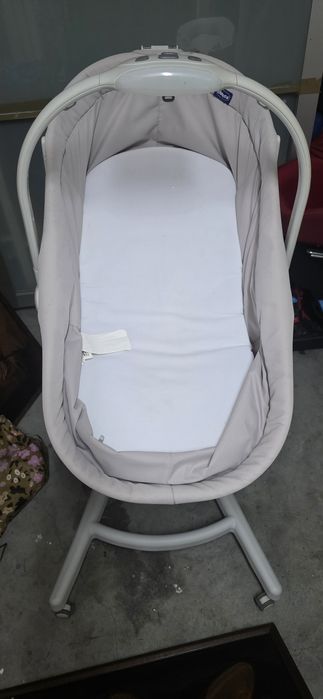 Chicco Baby Hug 4 em 1 – Como Novo (Berço, Espreguiçadeira e Cadeira