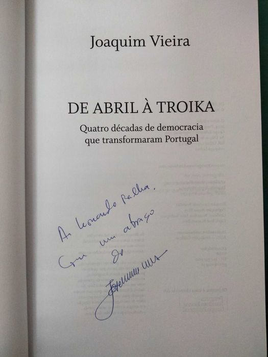 De Abril à Troika - Joaquim Vieira