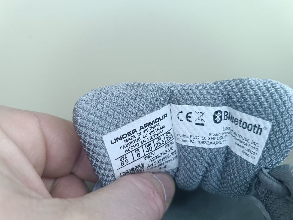 Кросівки  40 Under Armour Bluetooth® HOVR Infinite.