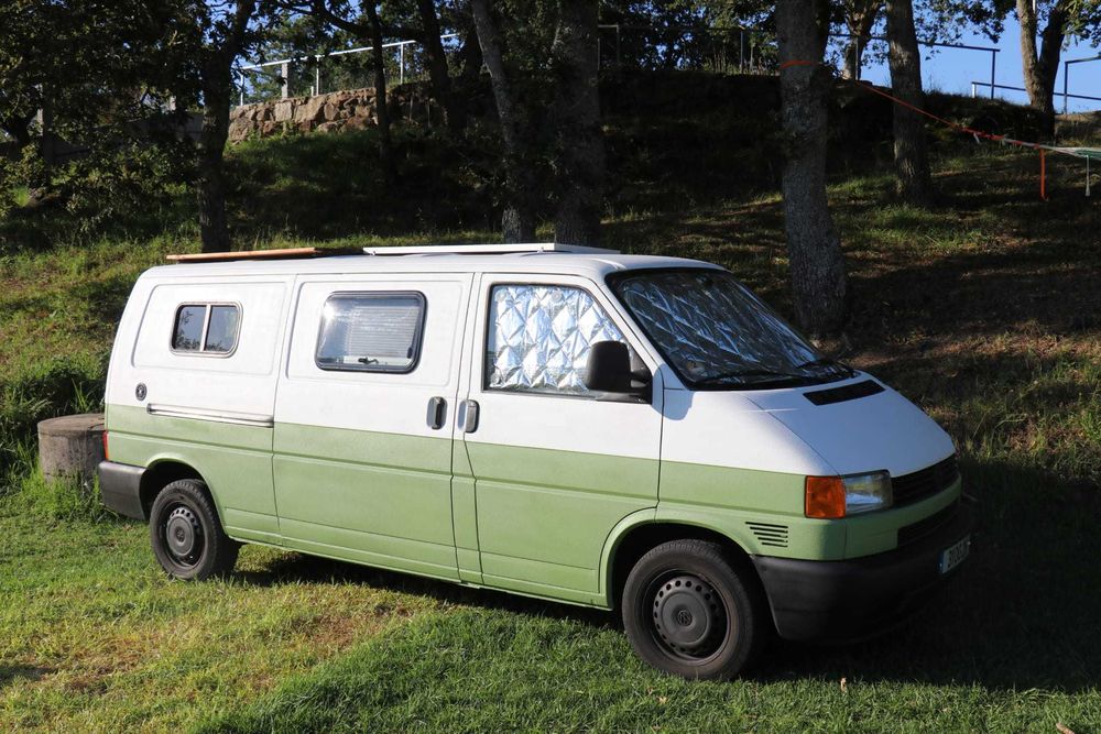 Carrinha Camper / Autocaravana – Pronta para Aventuras