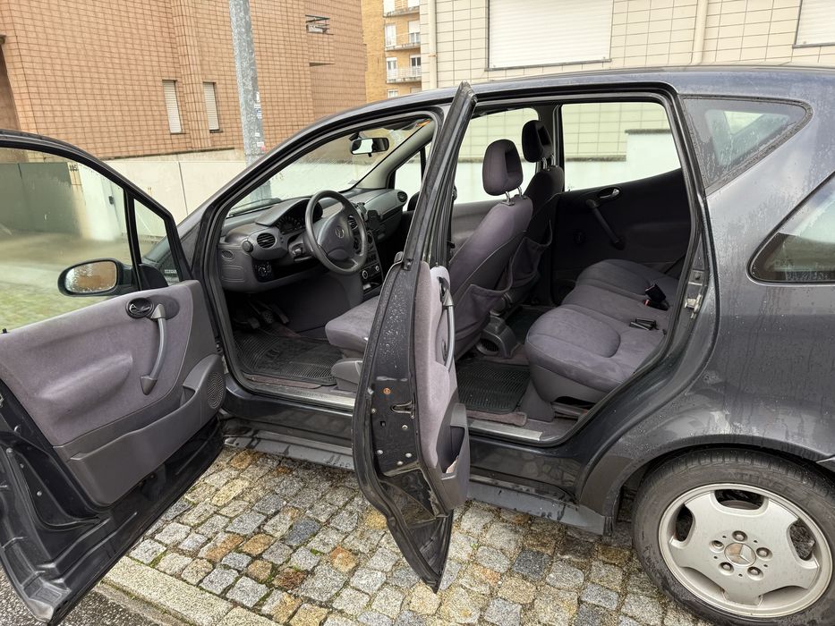 Mercedes a170 cdi (volante do motor danificado)