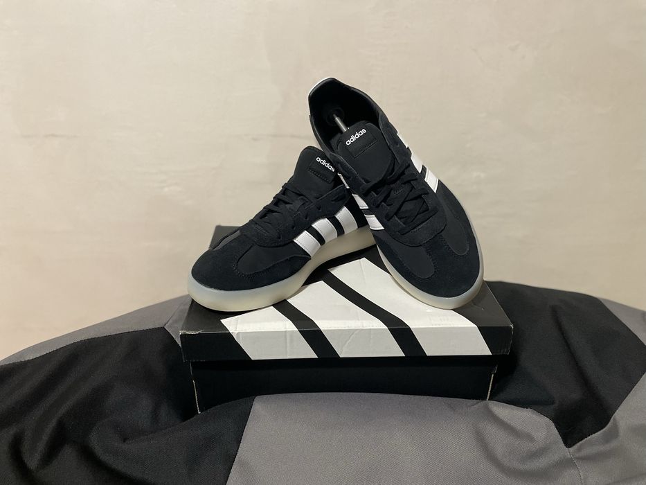 кеди/кросівки/ adidas 44 розмір