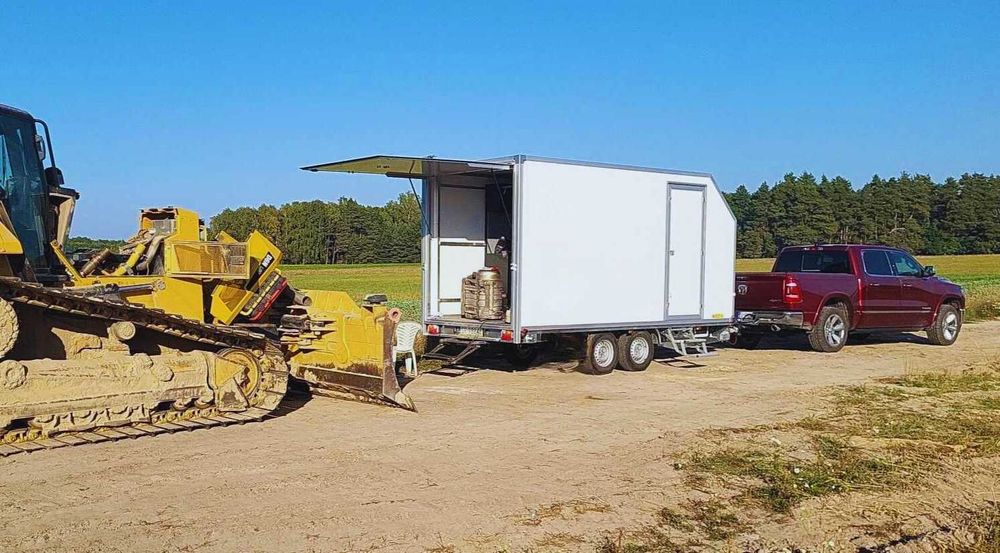 Naprawa łyżek/ Spawanie/ Wytaczanie/ Tulejowanie/ Lemiesz